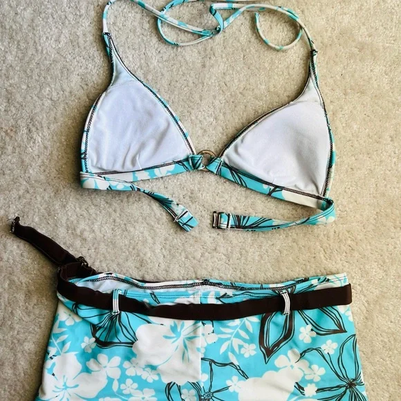 Floral Blue, White & Brown Bikini Shorts Set - Picture 2 of 4